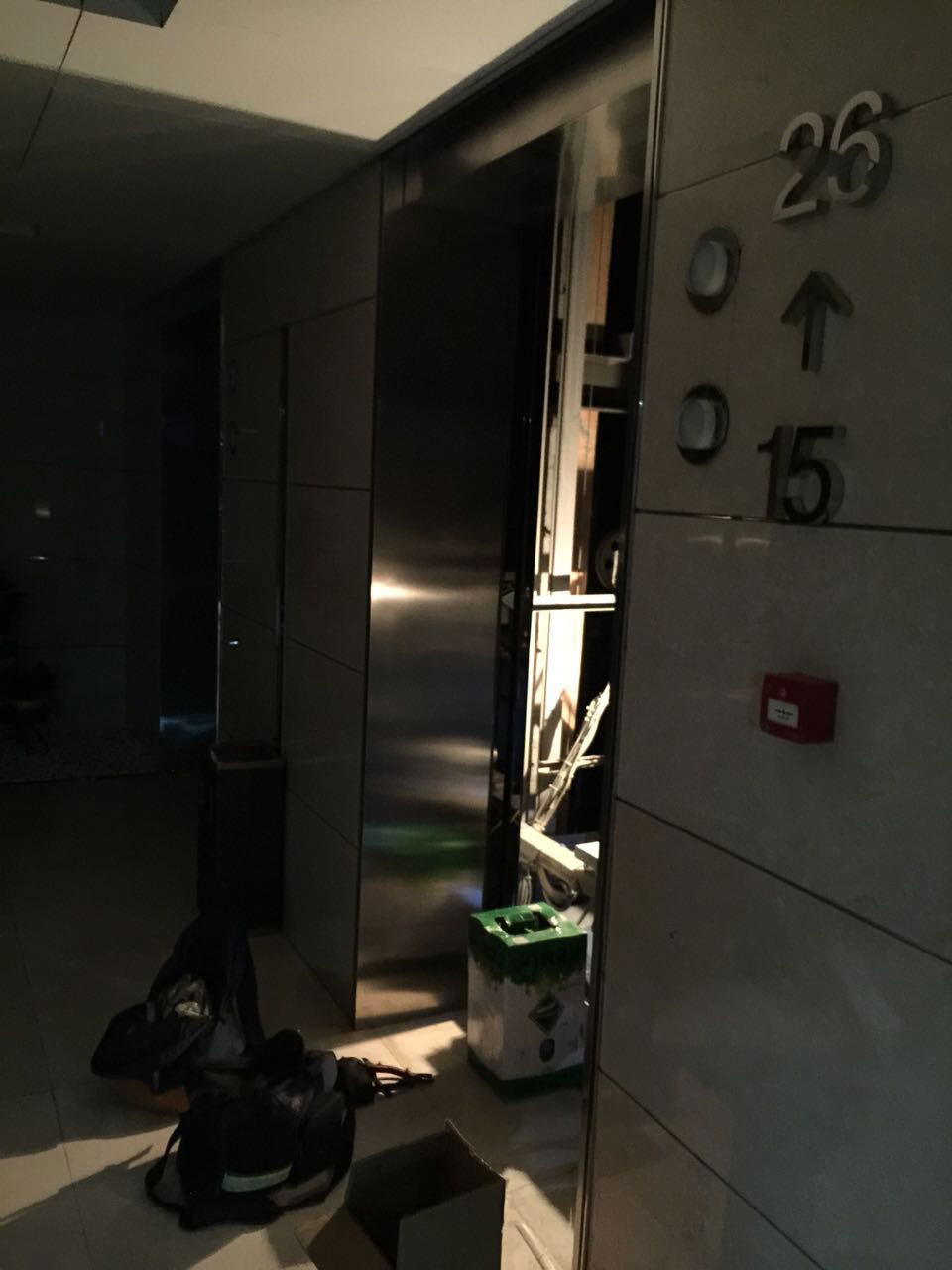 三菱电梯空调维修