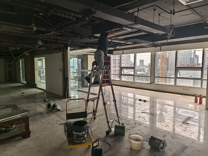 中央空调水管道清洗施工现场
